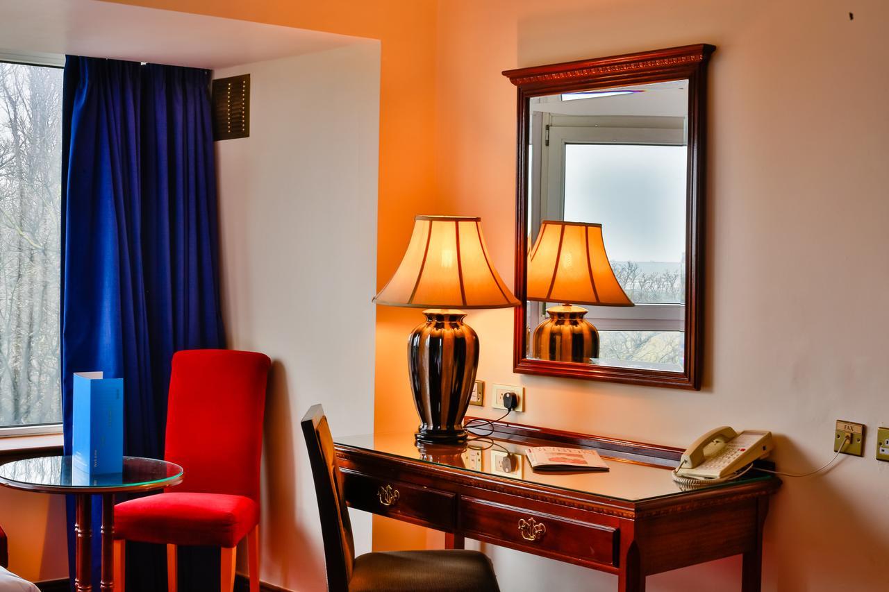 Maldron Hotel Merrion Road Dublin Ngoại thất bức ảnh