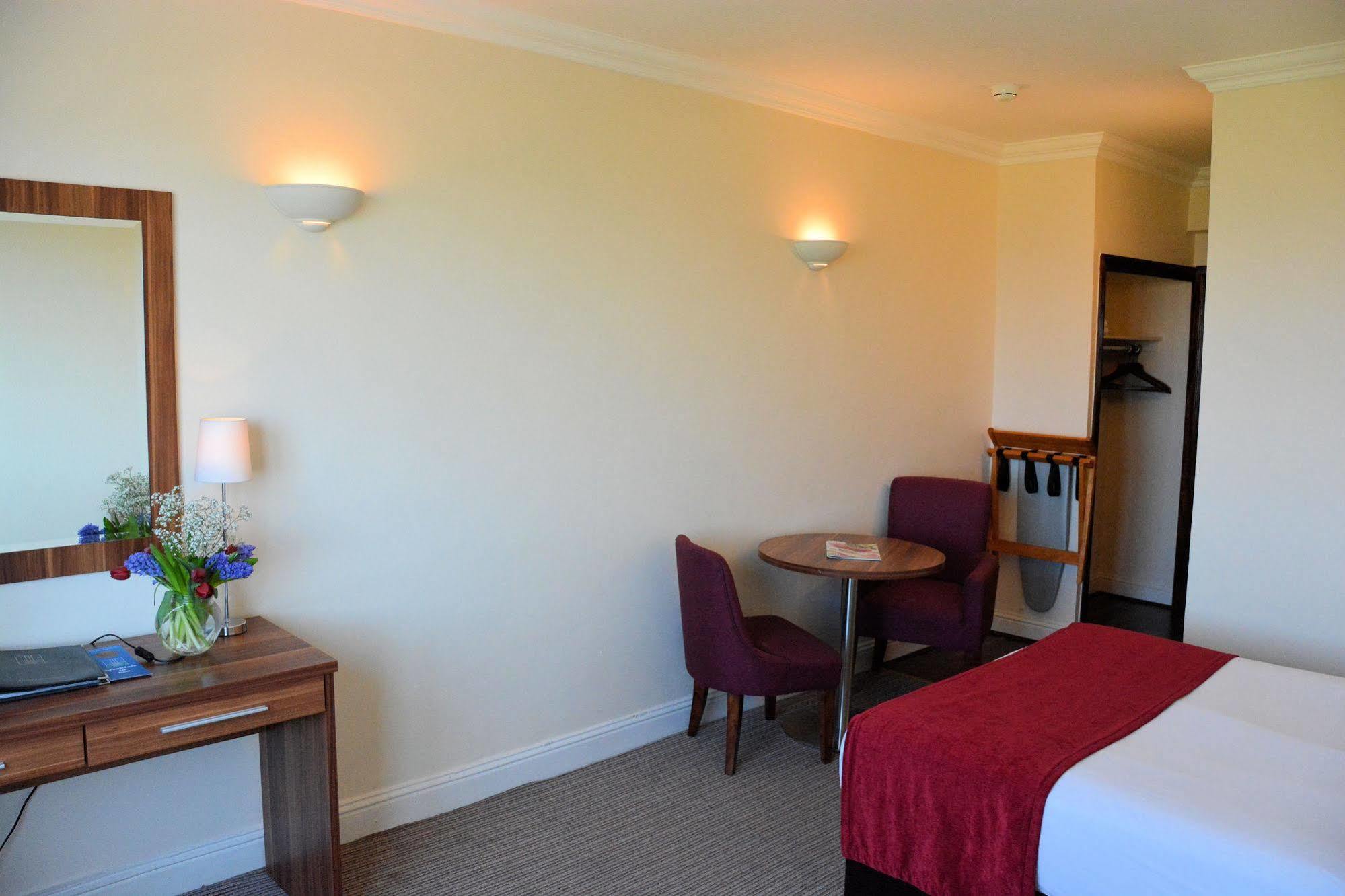 Maldron Hotel Merrion Road Dublin Ngoại thất bức ảnh