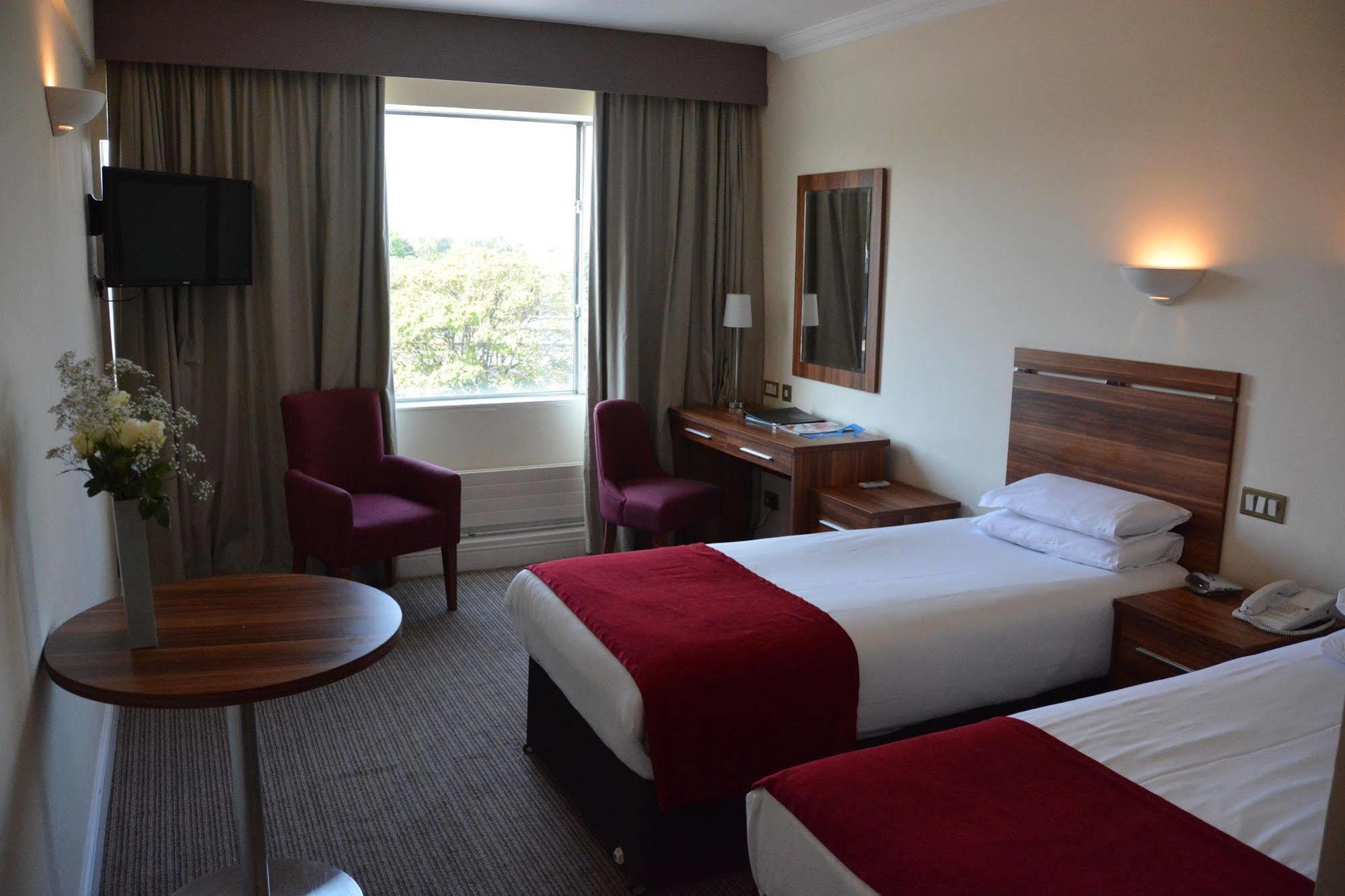 Maldron Hotel Merrion Road Dublin Ngoại thất bức ảnh